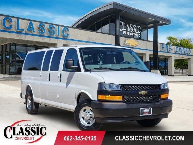 2025 Chevrolet Express Passenger