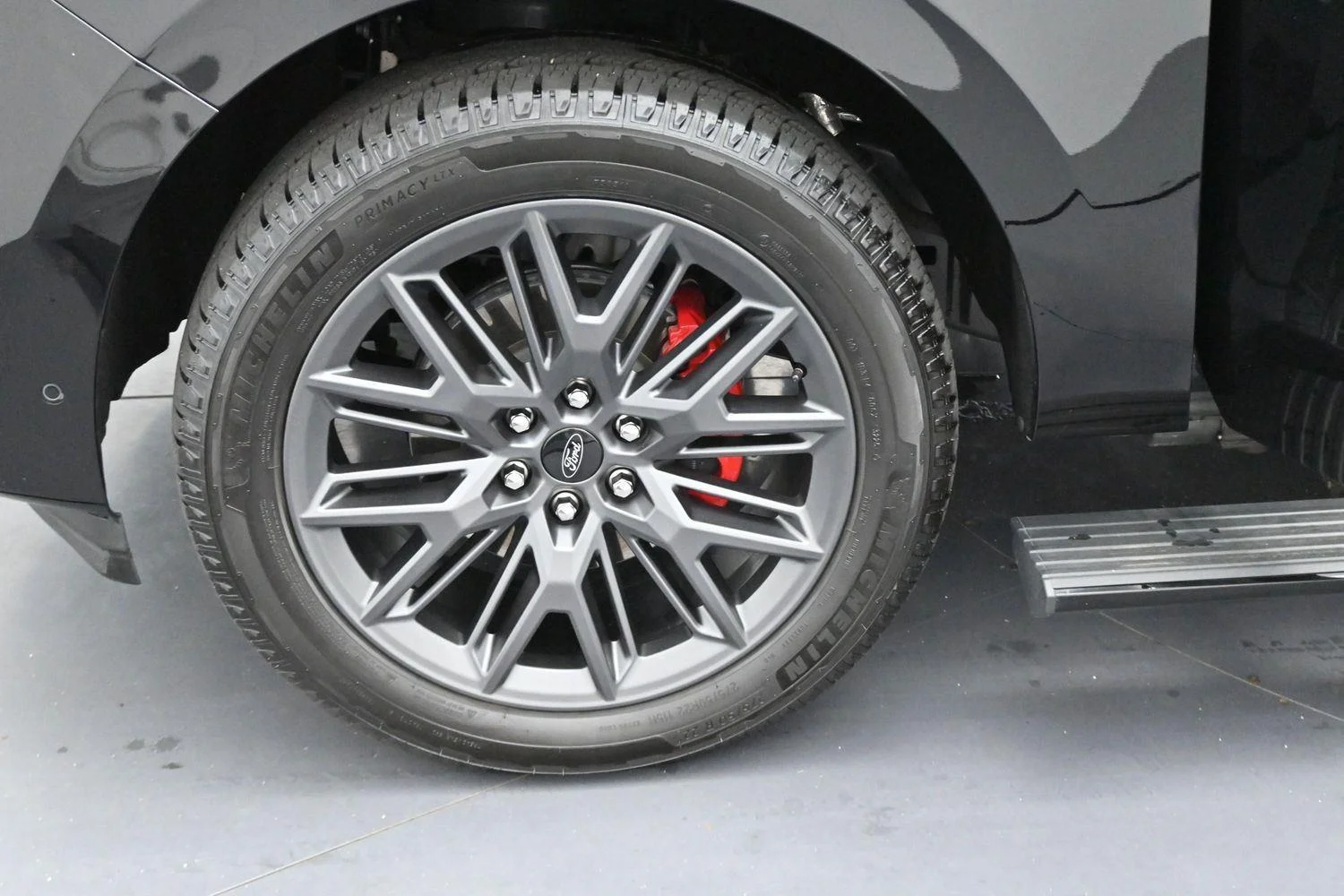 Used 2025 Black Ford Platinum image 50