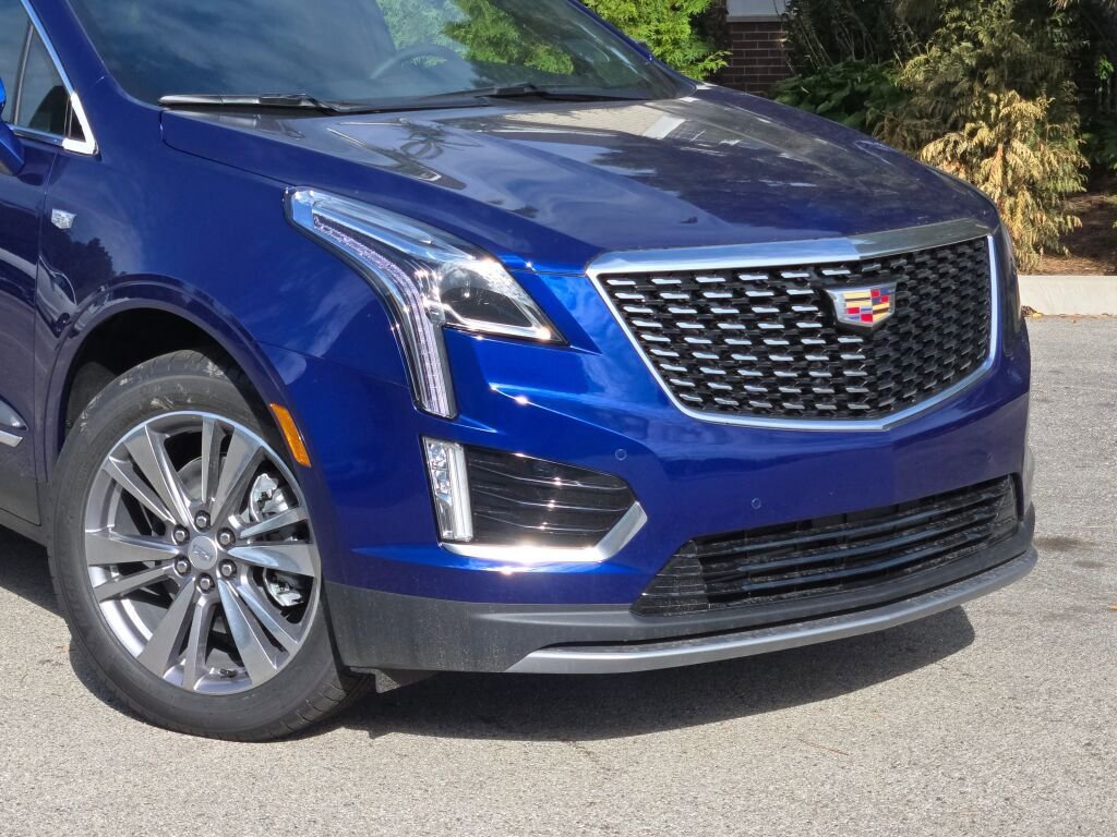 New 2025 Cadillac XT5 Premium Luxury SUV in Lincolnwood #C25182