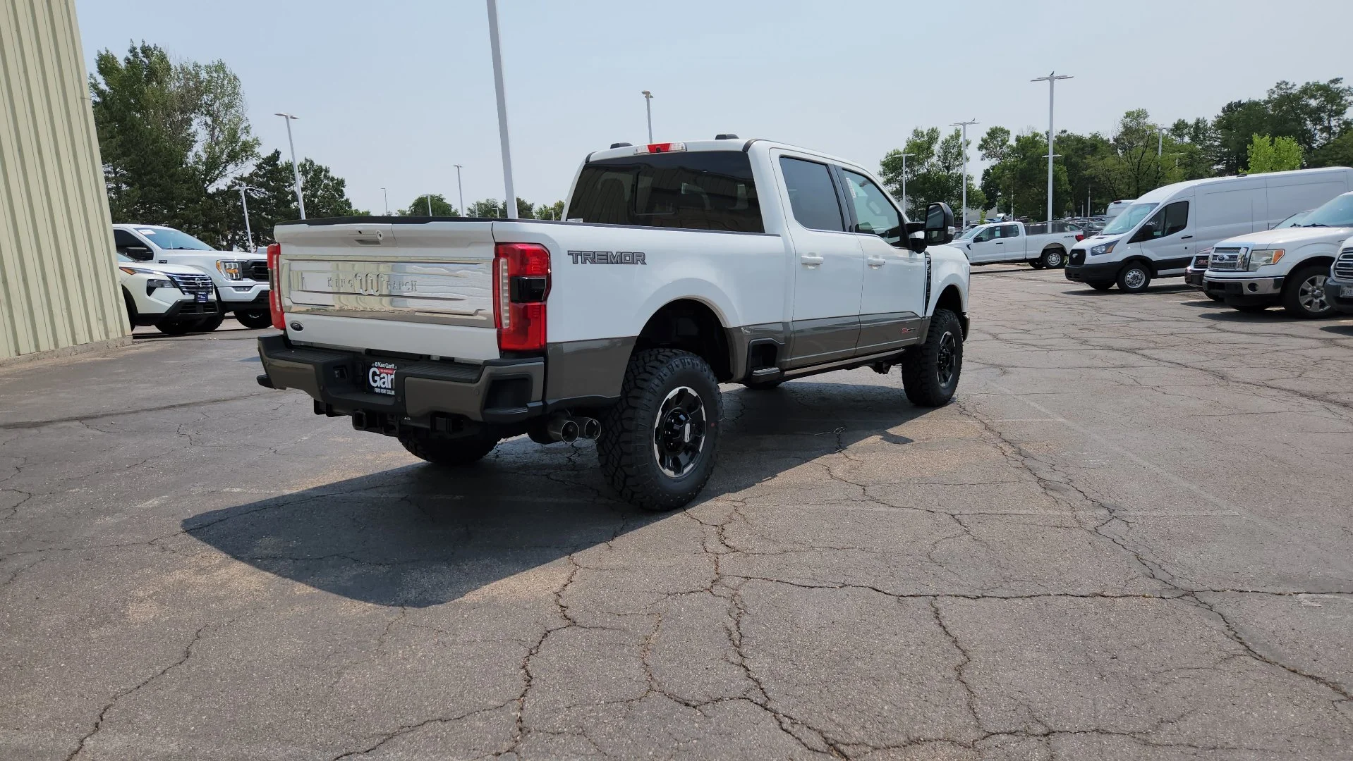 New 2026 Star White Metallic Tri-Coat Ford King Ranch image 7