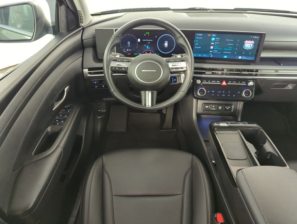 Used 2025 Gray Hyundai SEL Convenience image 13