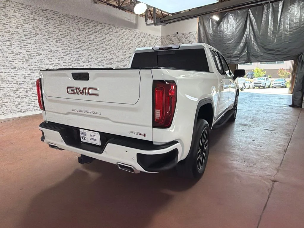 Used 2022 Summit White GMC AT4 image 7
