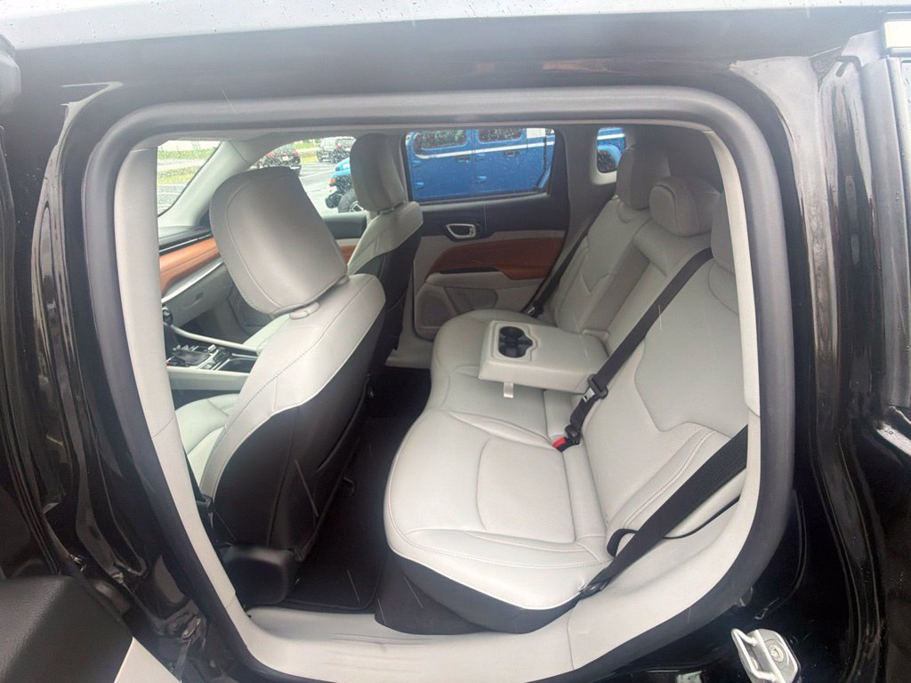 Certified Used 2022 Black Jeep Limited image 33
