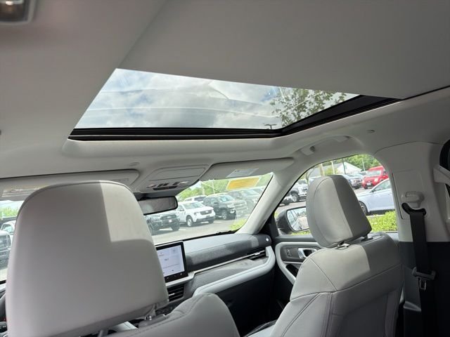 New 2026 Black Ford Platinum image 12
