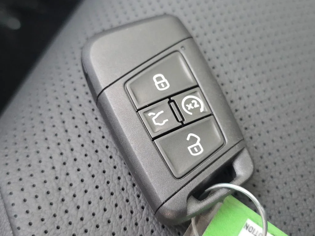 New 2026 Bright Moss Green Metallic Volkswagen 1.5T SEL image 23