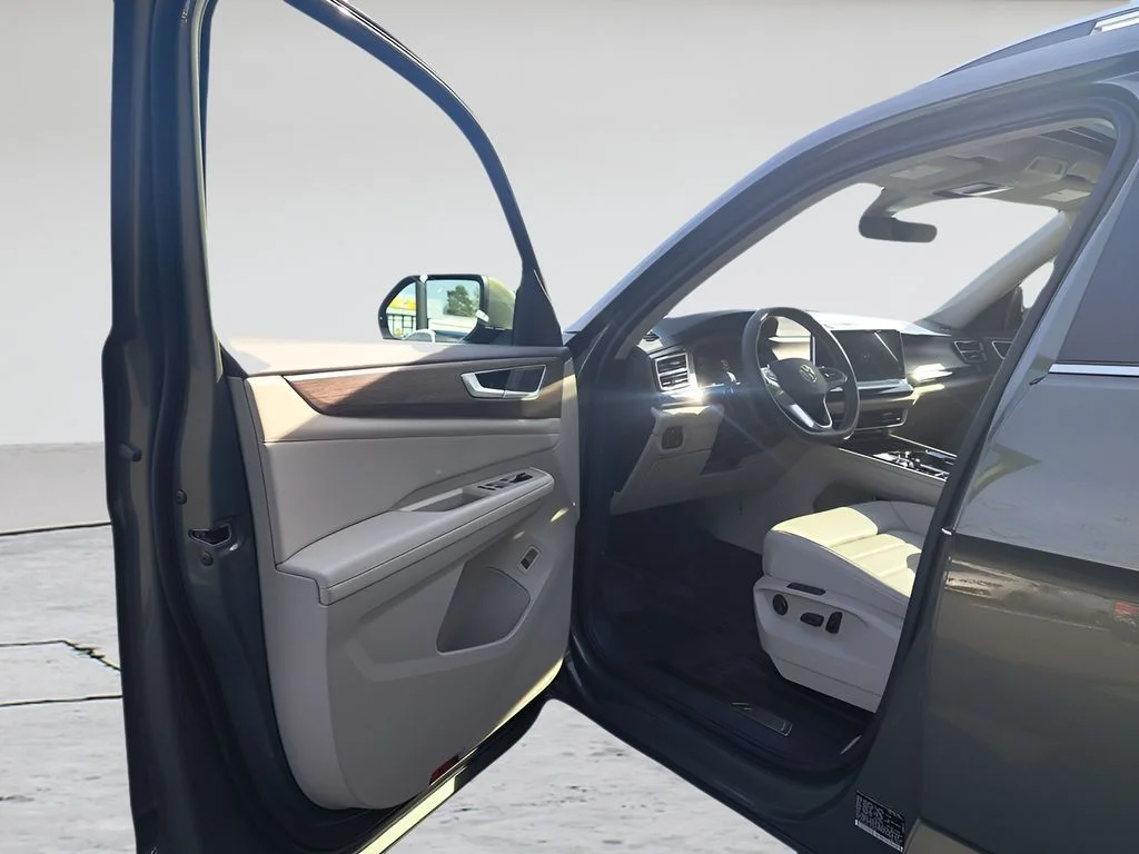 New 2026 Green Volkswagen 2.0T SEL image 22