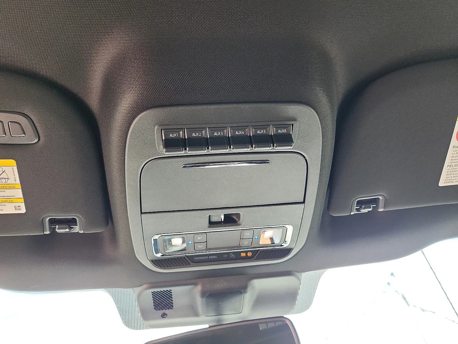 New 2027 Carbonized Gray Metallic Ford Platinum image 22