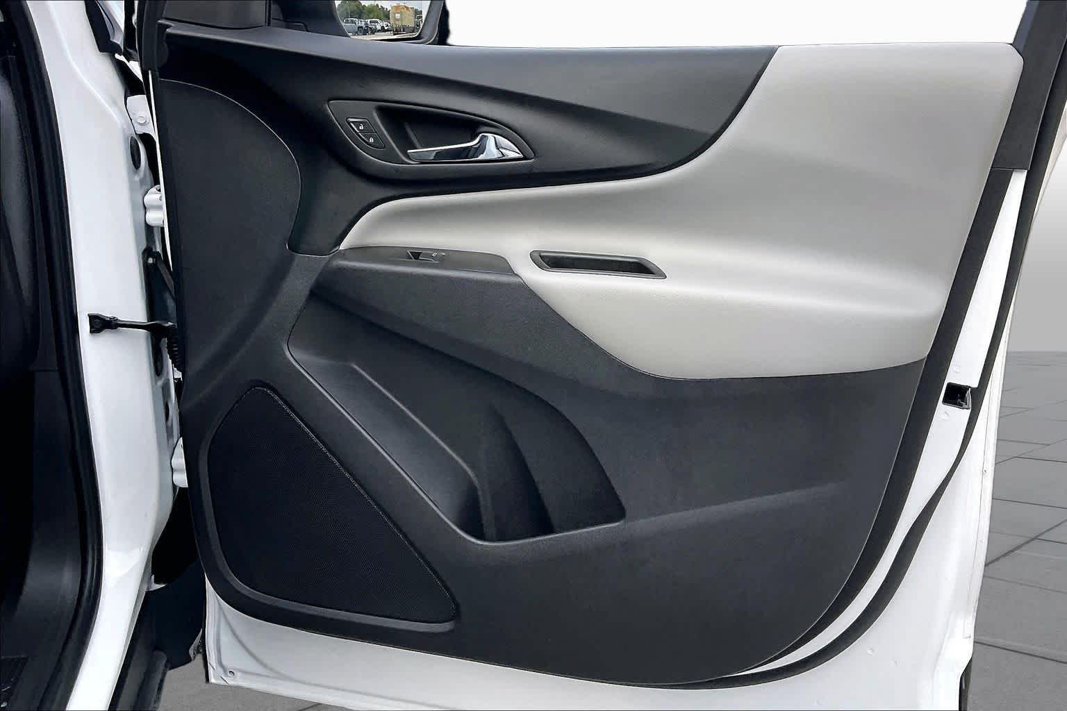 Used 2024 Summit White Chevrolet LS image 21