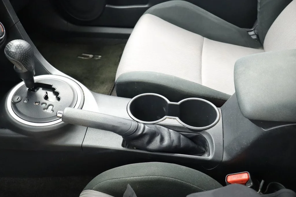 Used 2014 White Scion Base image 32