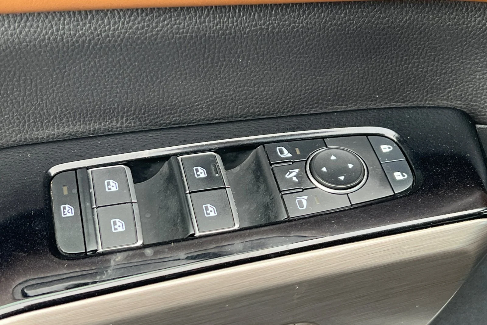 Used 2024 Boulder Gray Pearl Nissan Platinum image 11