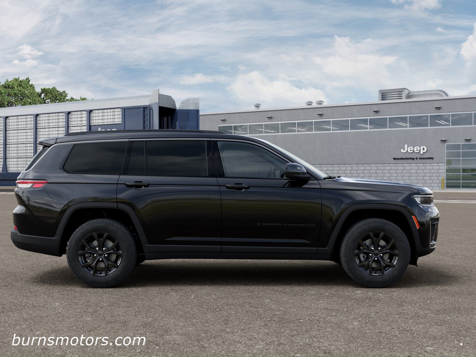 New 2026 Diamond Black Crystal Pearl-Coat Exterior Paint Jeep Laredo Altitude image 21