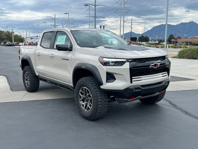 2026 Chevrolet Colorado ZR2 - Photo 10