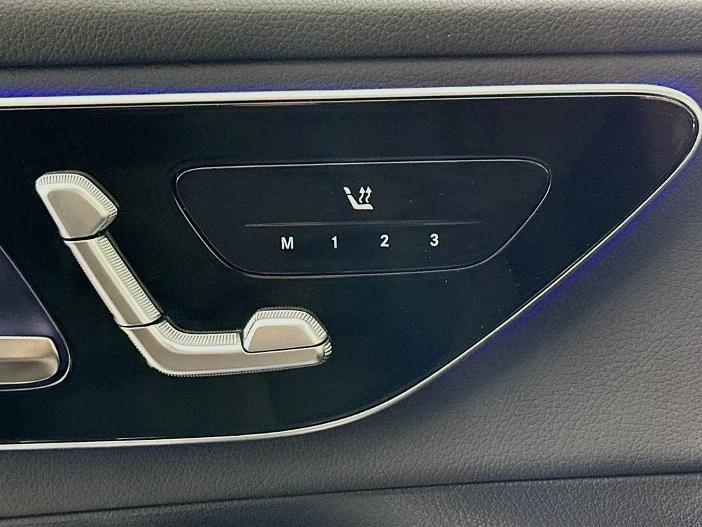 Used 2026 Gray Mercedes-Benz GLC 300 image 20