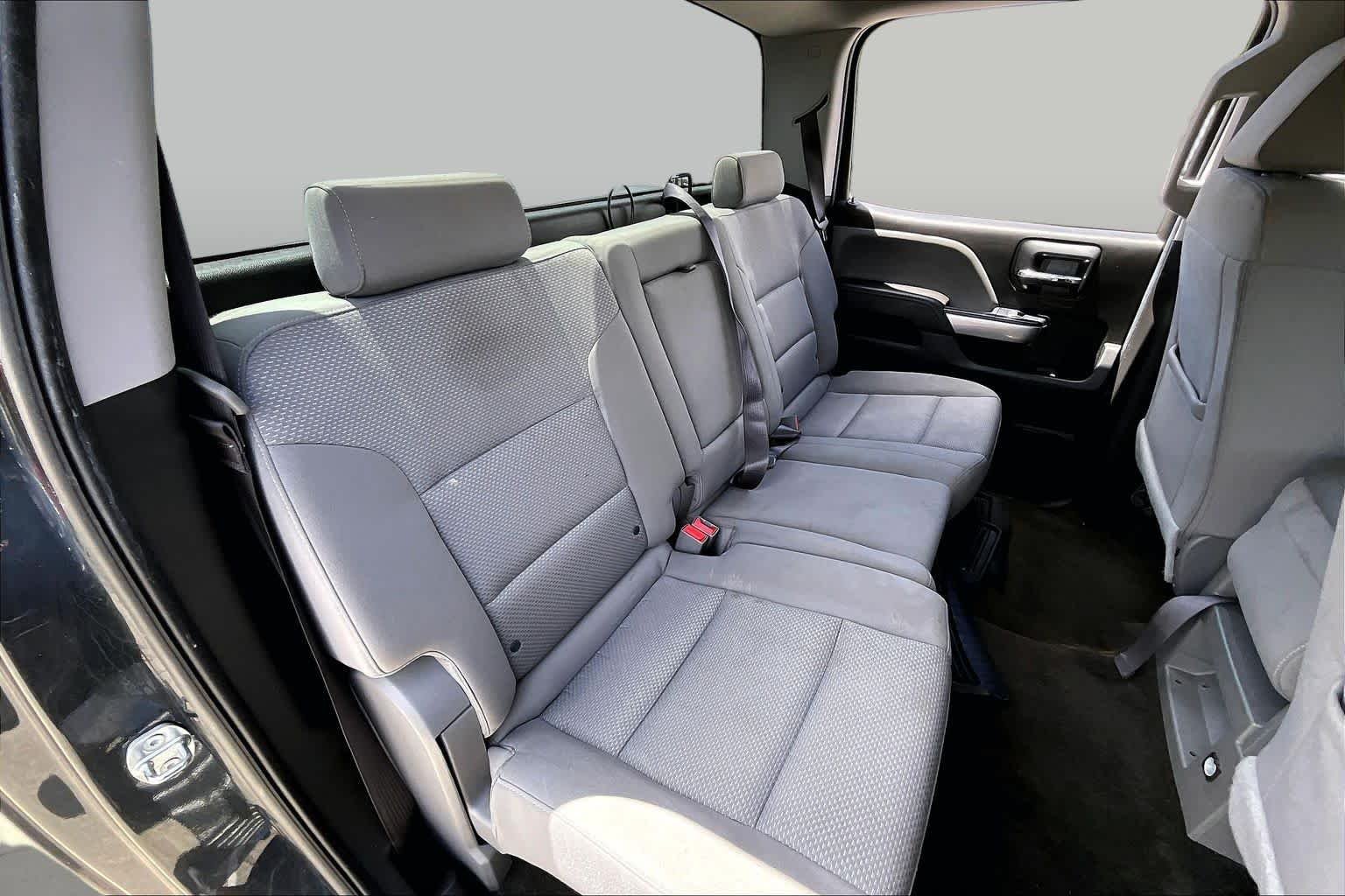 Used 2017 Graphite Metallic Chevrolet LT image 17