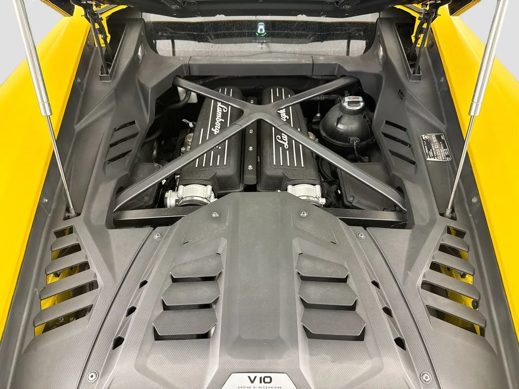 Used 2020 Giallo Inti Pearl Lamborghini  image 29