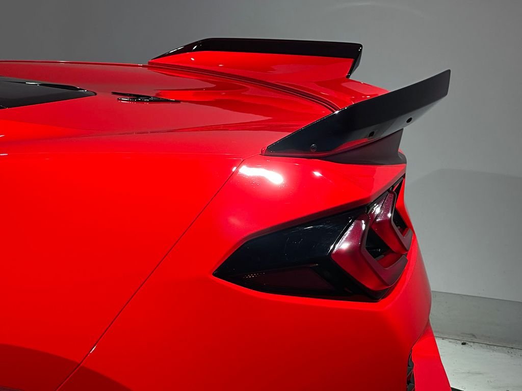 Used 2024 Red Chevrolet Z06 image 16