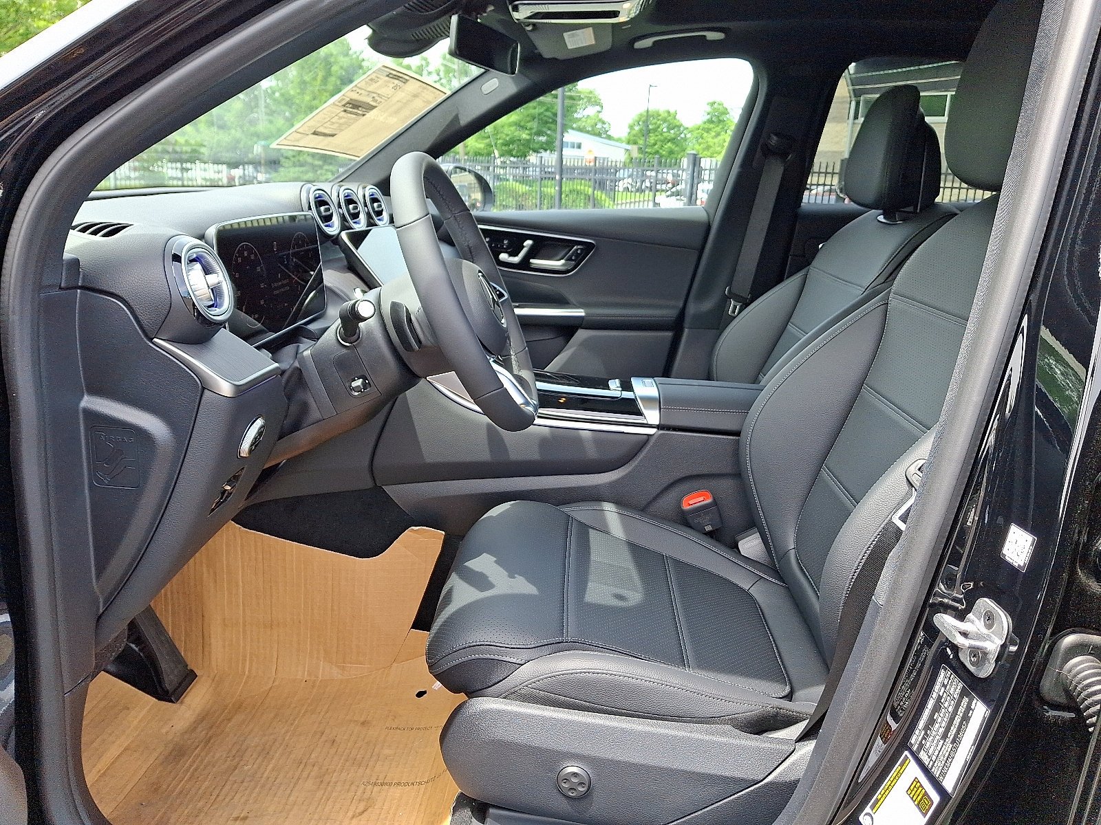 Certified Used 2026 Black Mercedes-Benz GLC 300 image 8
