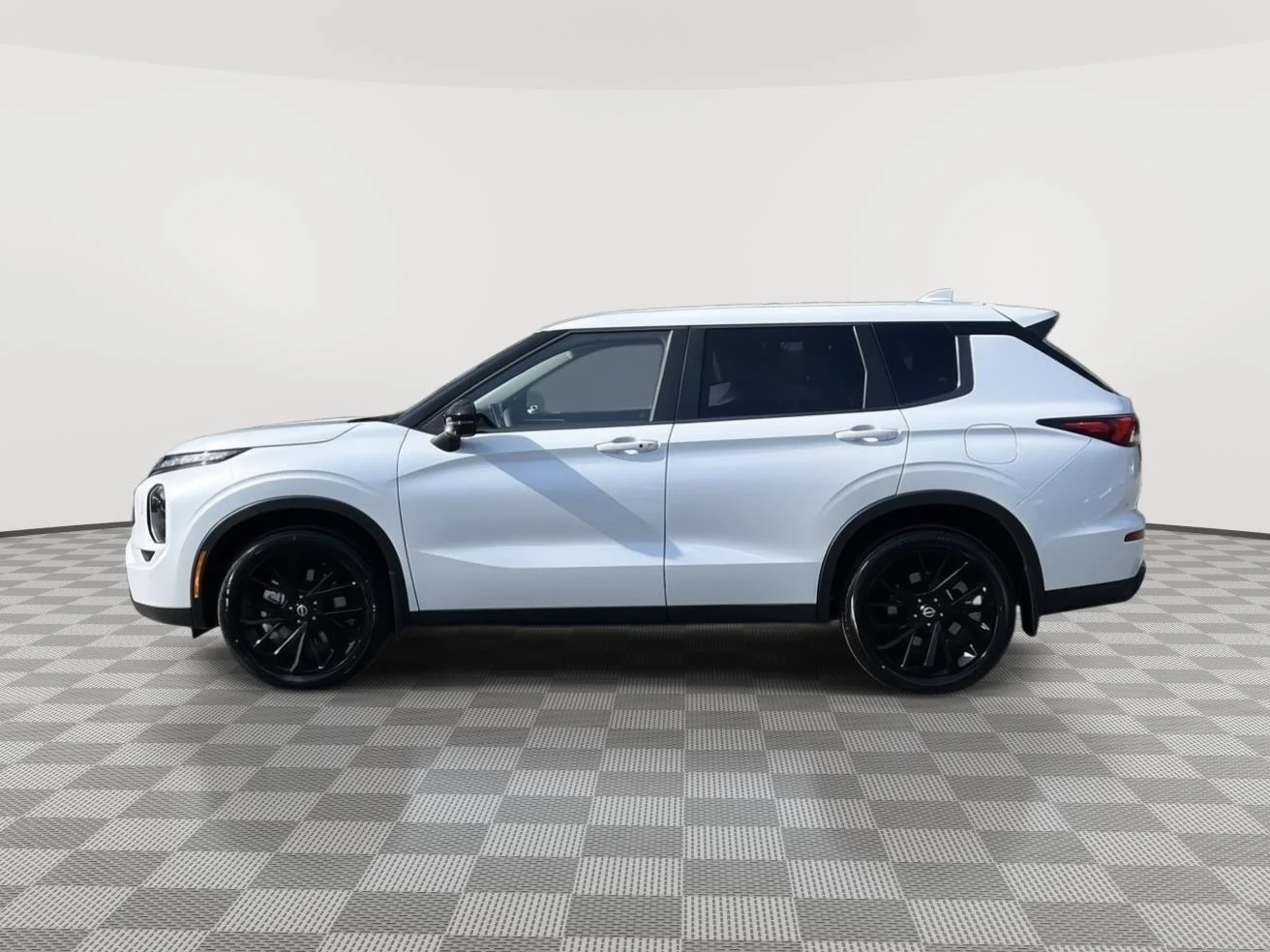 New 2026 Alpine Frost Nissan SL image 9