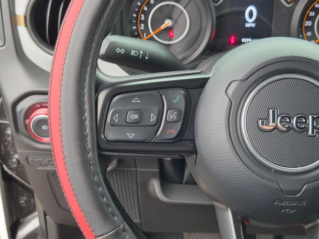 Used 2024 Crystal Metallic Jeep Sport image 14