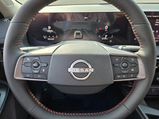 New 2026 Atlantic Gray Metallic / Super Black Two-tone Nissan SR image 20