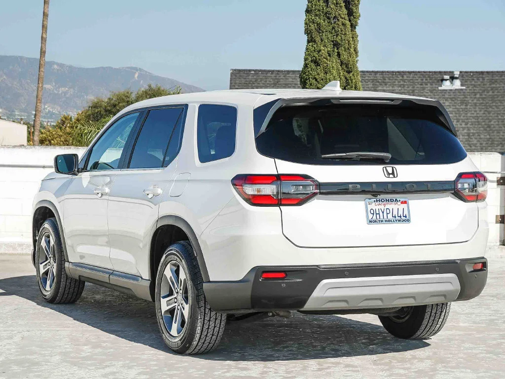 2024 Honda Pilot EX-L - Photo 33