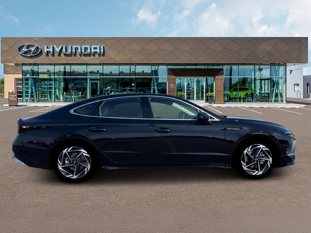 New 2026 Black Hyundai SEL Sport image 9