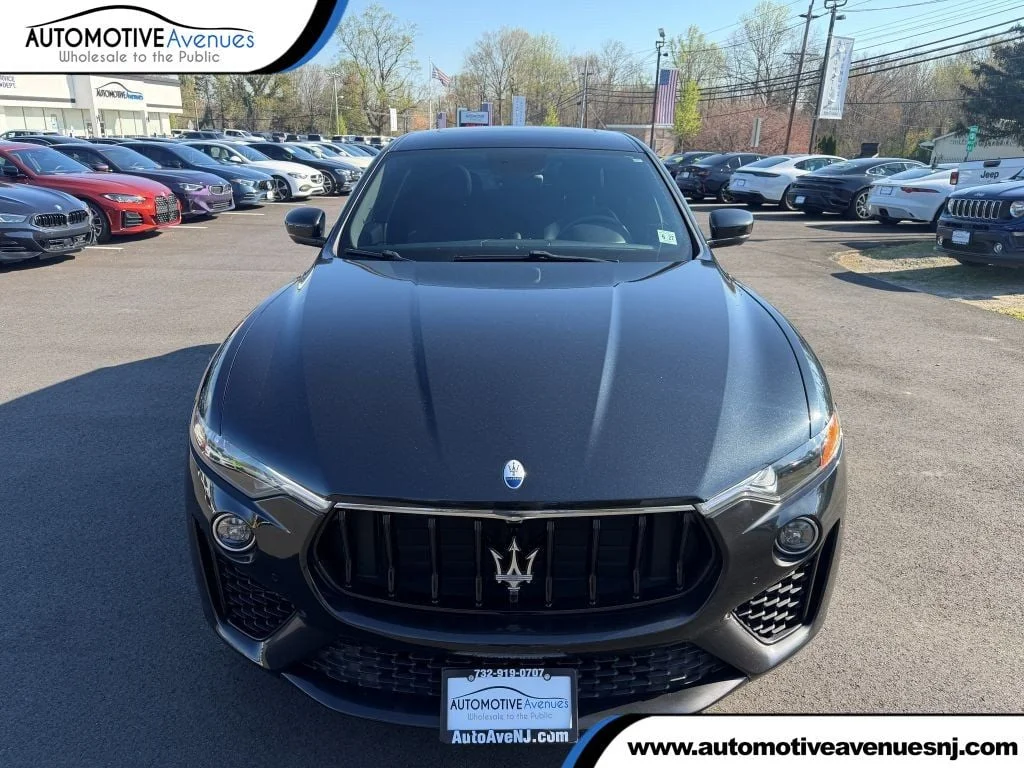 2022 Maserati Levante Modena's photo