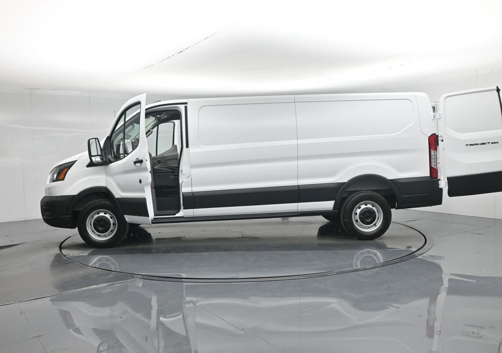 New 2026 Oxford White Ford Base image 33
