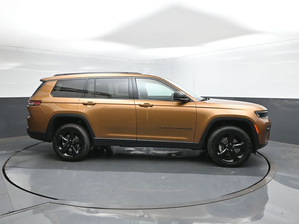 New 2026 Copper Shino Metallic Clear-Coat Exterior Paint Jeep Limited image 15