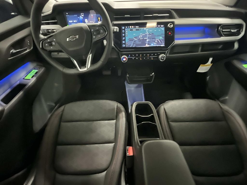 2027 Chevrolet Bolt RS - Photo 13