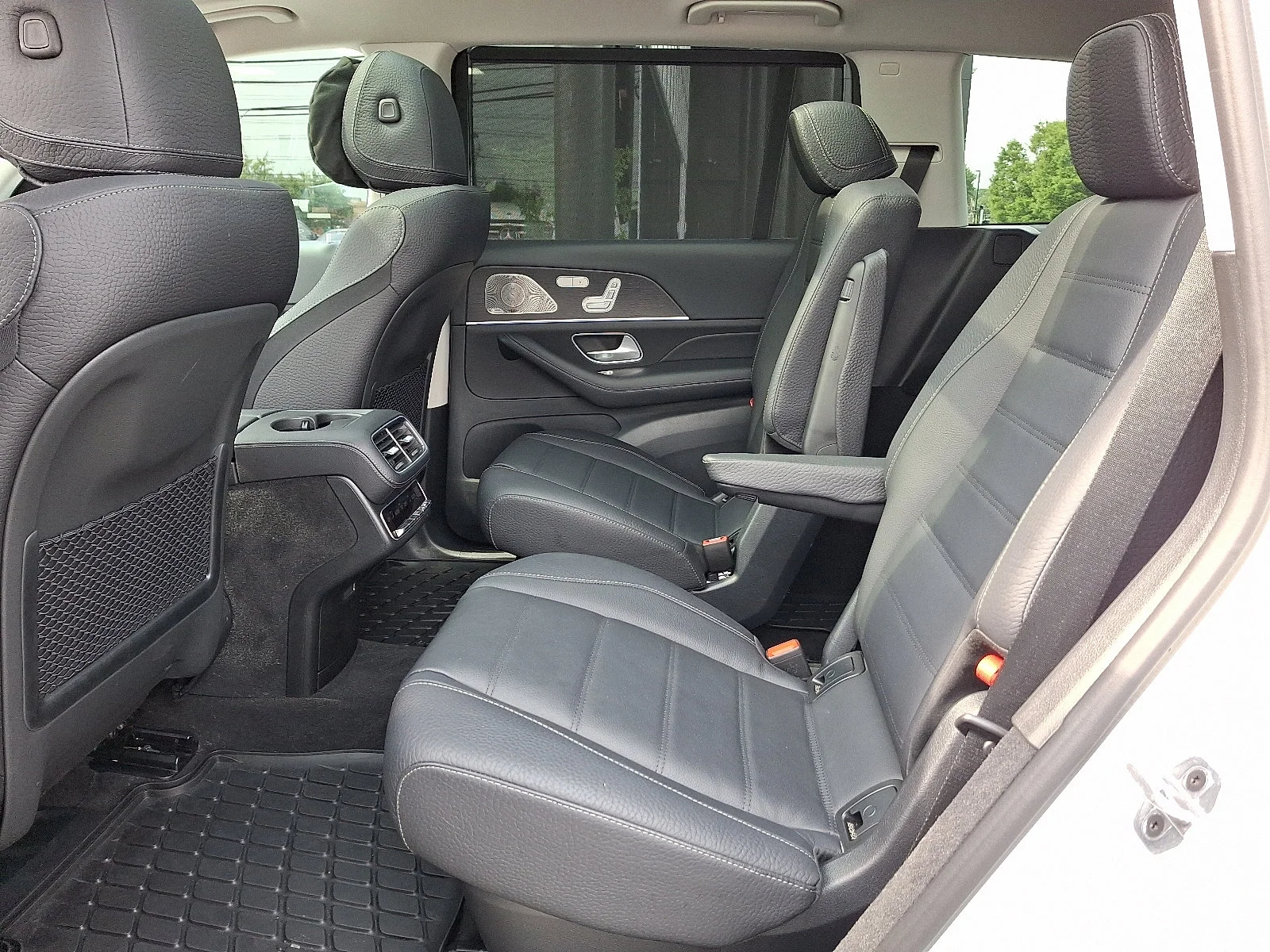 Certified Used 2026 Polar White   149 Mercedes-Benz GLS 450 image 11