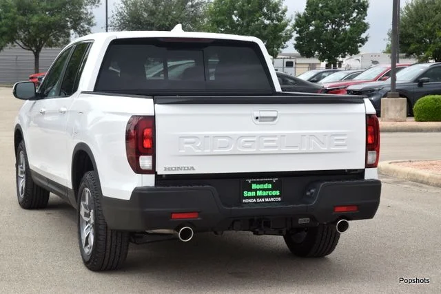 New 2026 Platinum White Pearl Honda RTL image 4