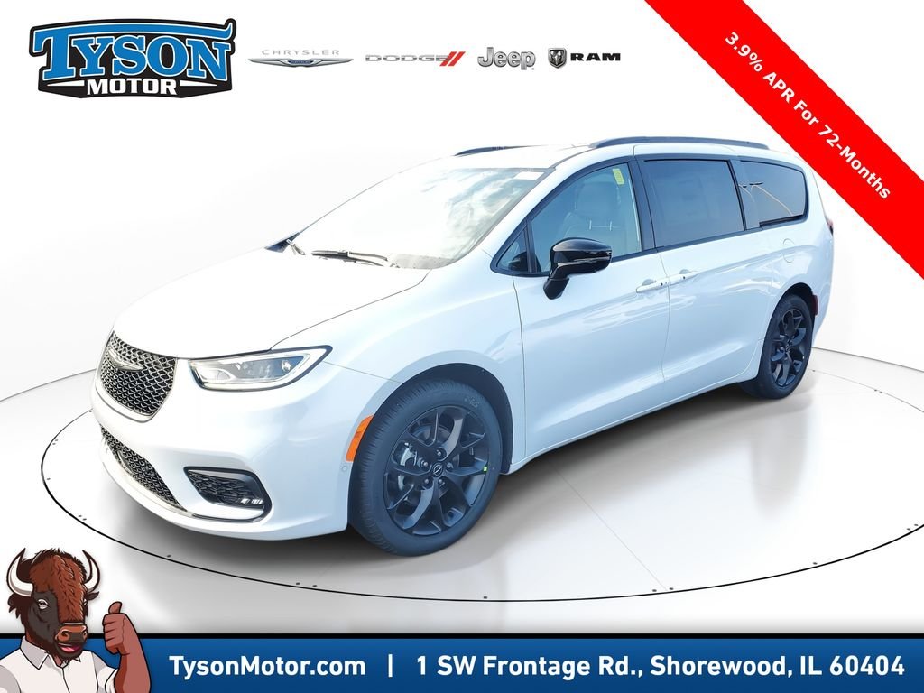 New 2026 Bright White Clear-Coat Exterior Paint Chrysler Limited image 2
