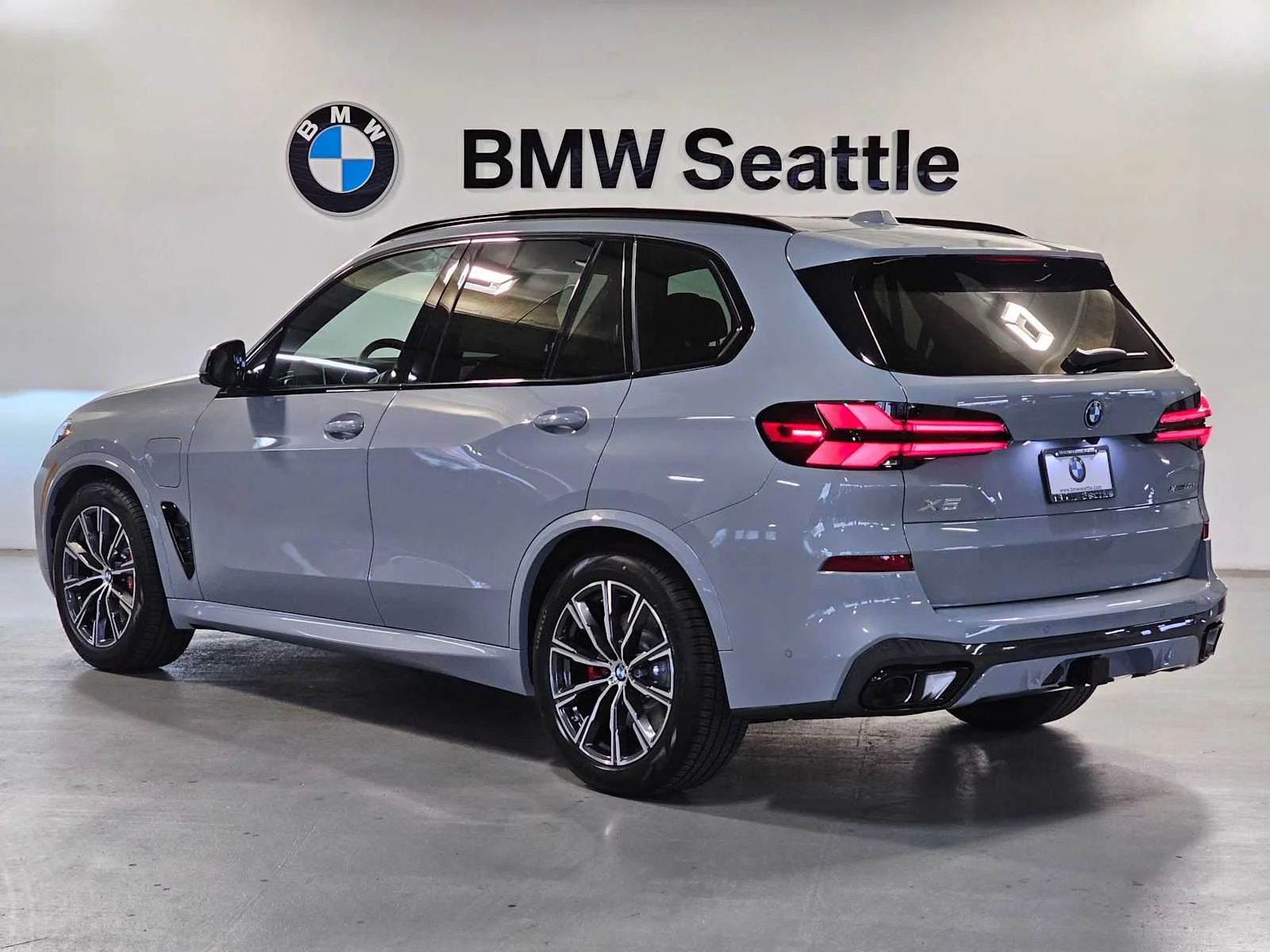 New 2026 Brooklyn Grey Metallic BMW xDrive50e image 4