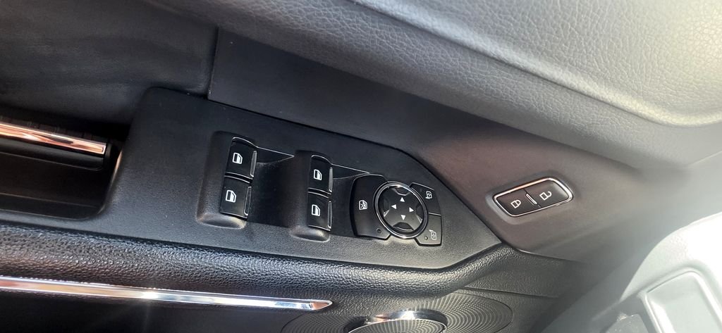 Used 2024 Gray Metallic Ford XLT image 13