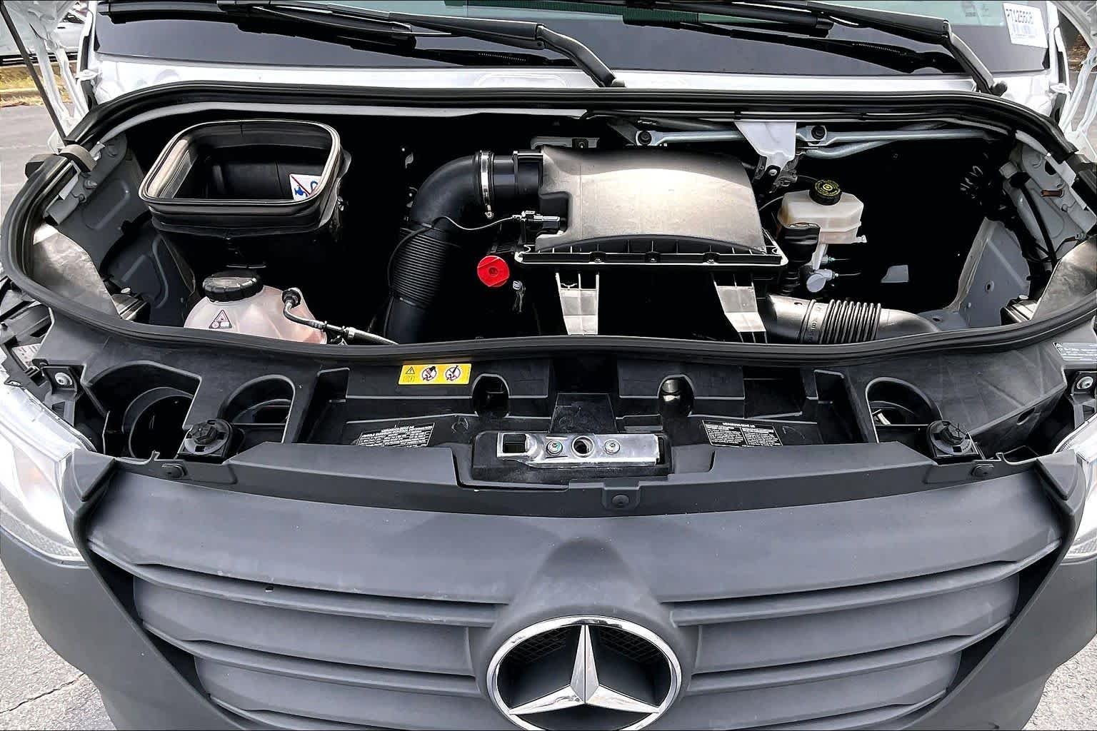 Used 2023 Arctic White Mercedes-Benz  image 34