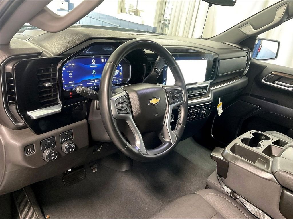 Used 2023 Gray Chevrolet LT image 8