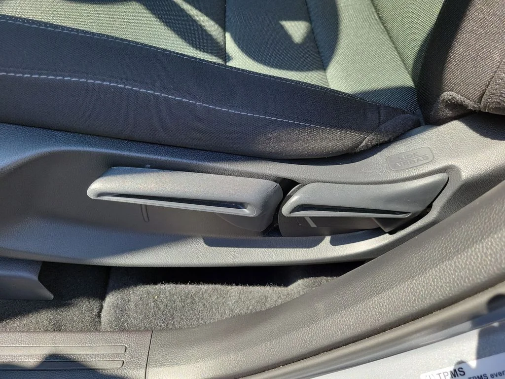 2026 Honda CR-V LX - Photo 22