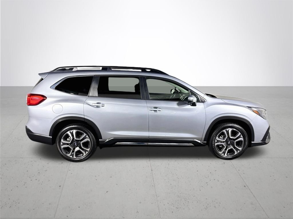 Used 2023 Silver Subaru Limited image 5