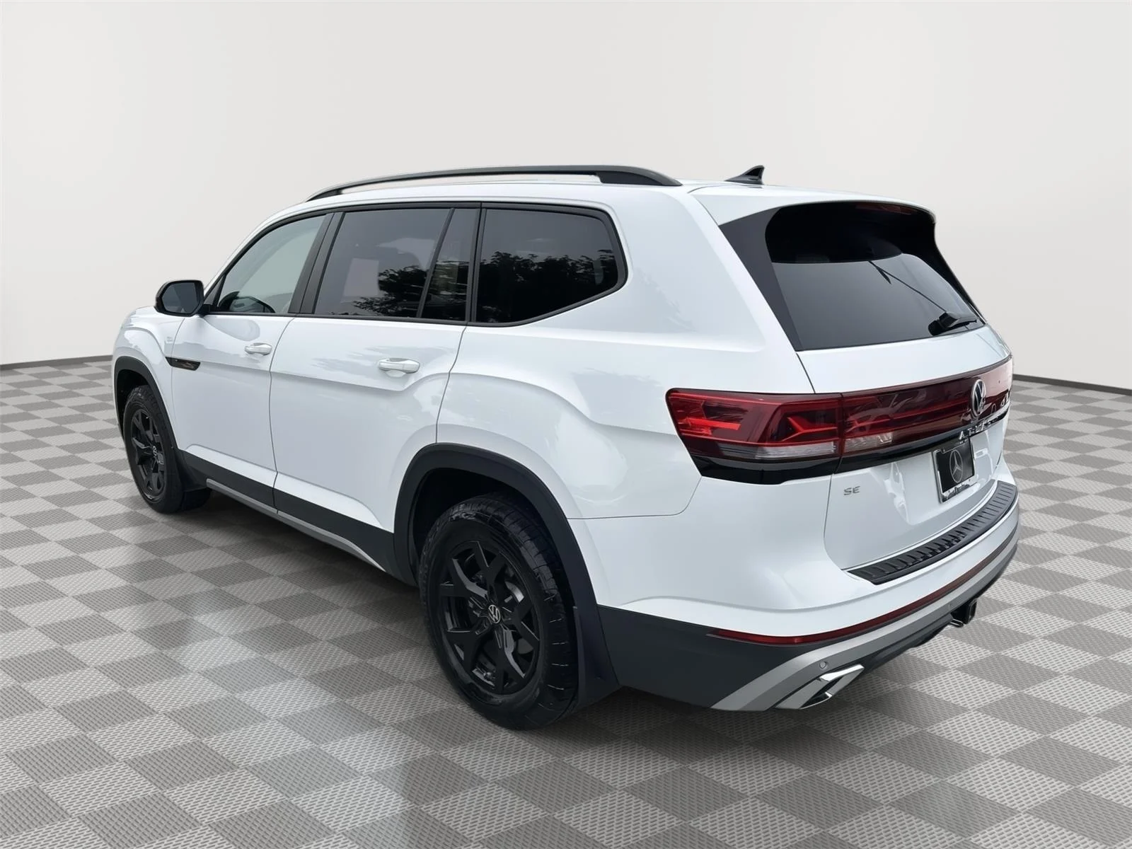 Used 2025  Volkswagen 2.0T Peak Edition image 5