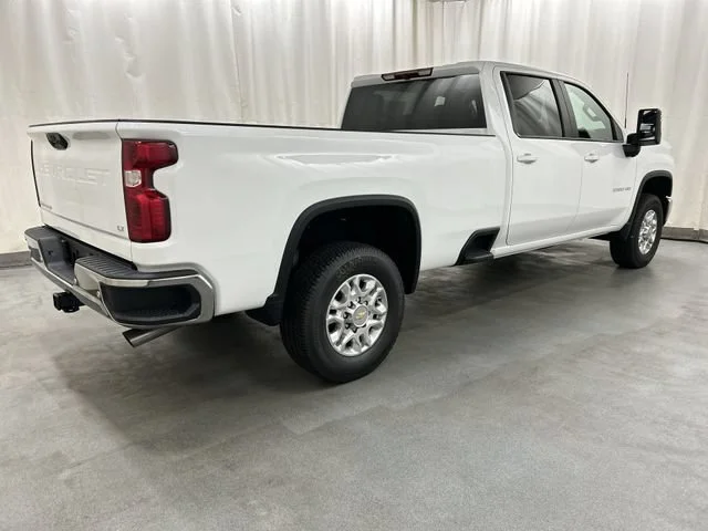 New 2026 Summit White Chevrolet LT image 4