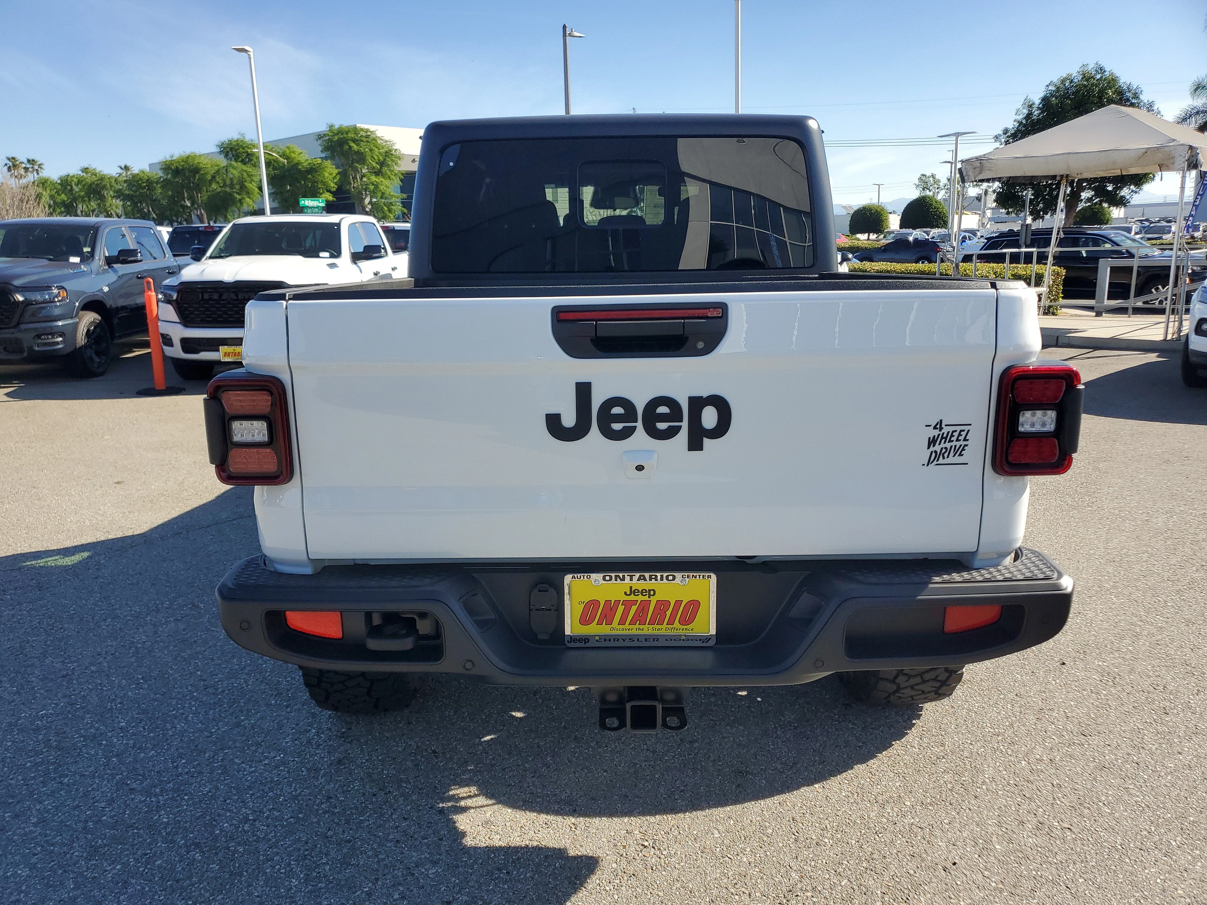 New 2026 Bright White Clear-Coat Exterior Paint Jeep Willys image 4