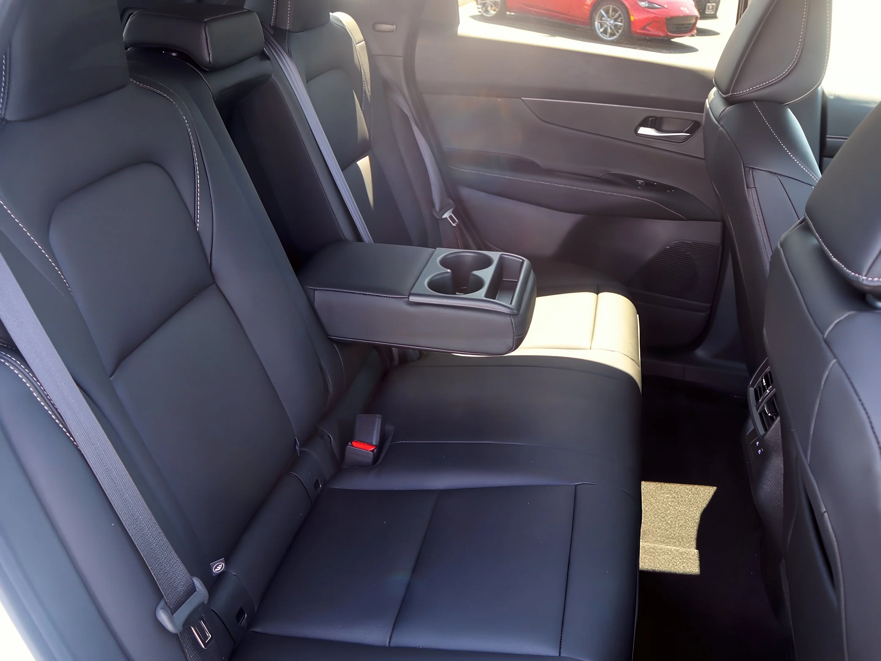 2025 Nissan Murano SV - Photo 28