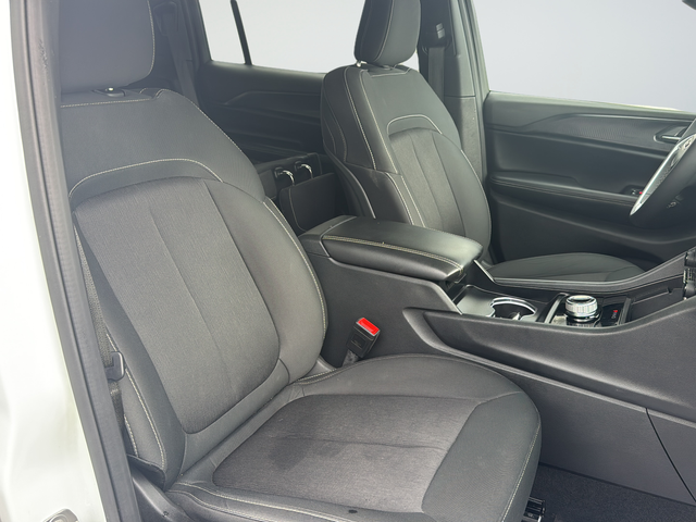 Used 2025 White Jeep Laredo image 26