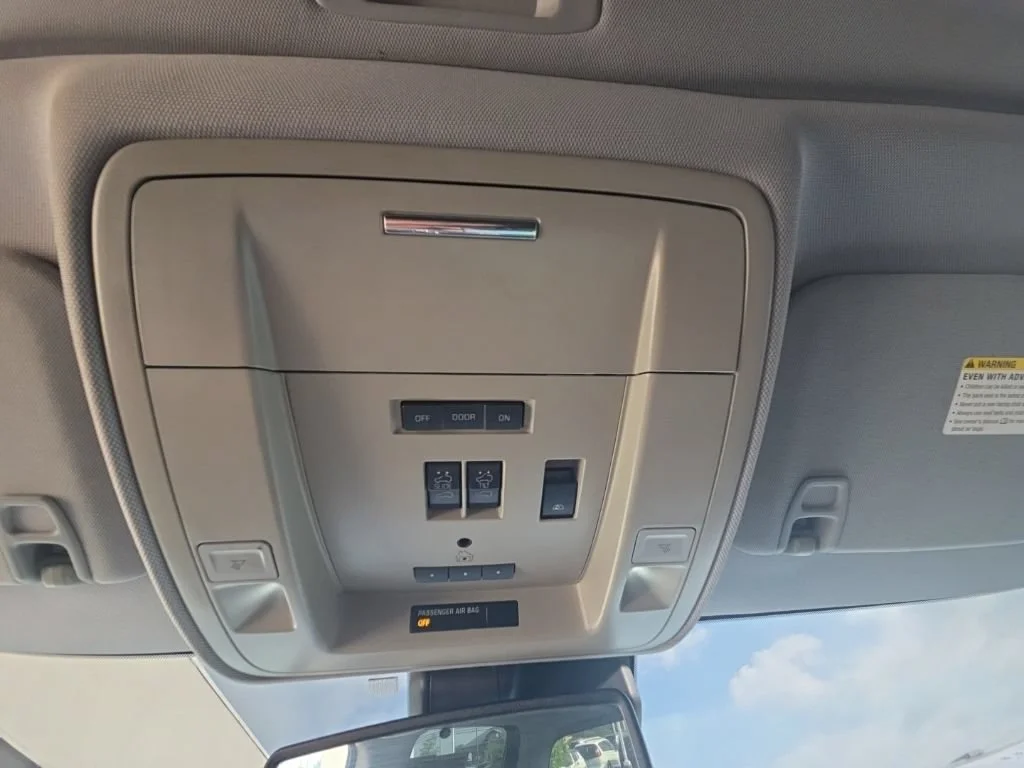 Used 2015 ONYX BLACK GMC Denali image 39