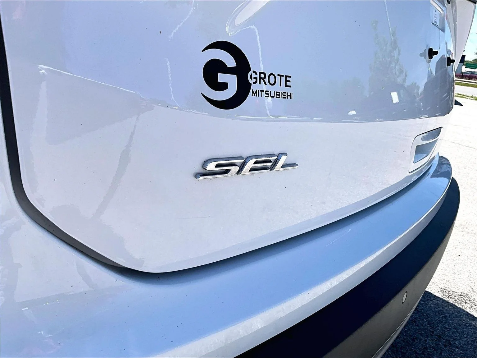 Used 2024 White Ford SEL image 9