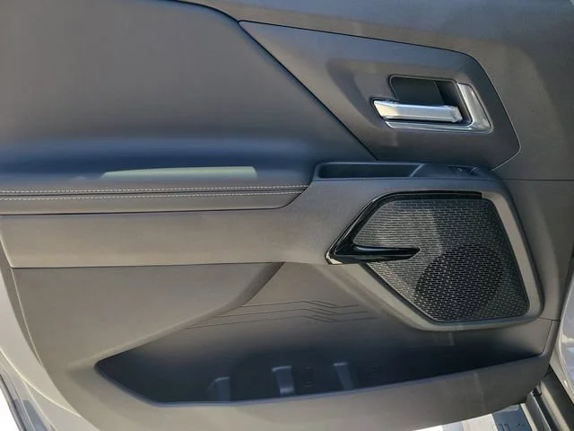 New 2026 Slate Gray Metallic Chevrolet LT - Standard Range image 16