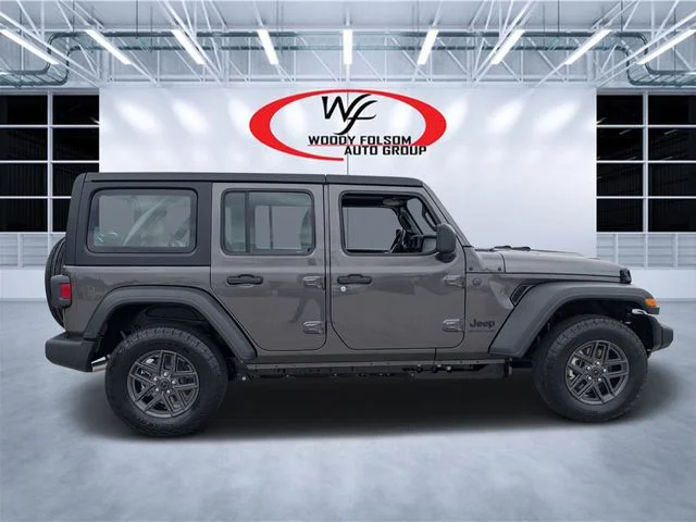 New 2026 Granite Crystal Metallic Clear-Coat Exterior Paint Jeep Sport image 2