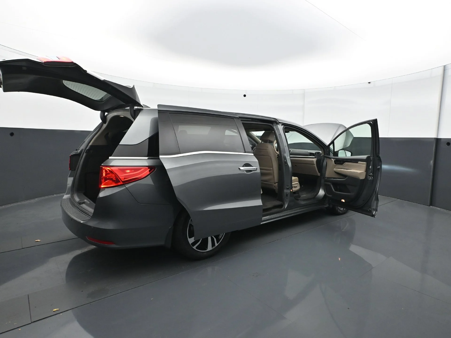 Used 2019 Gray Honda Elite Auto image 38