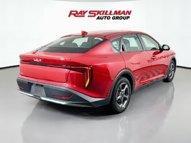 2025 Kia K4 LXS - Photo 7